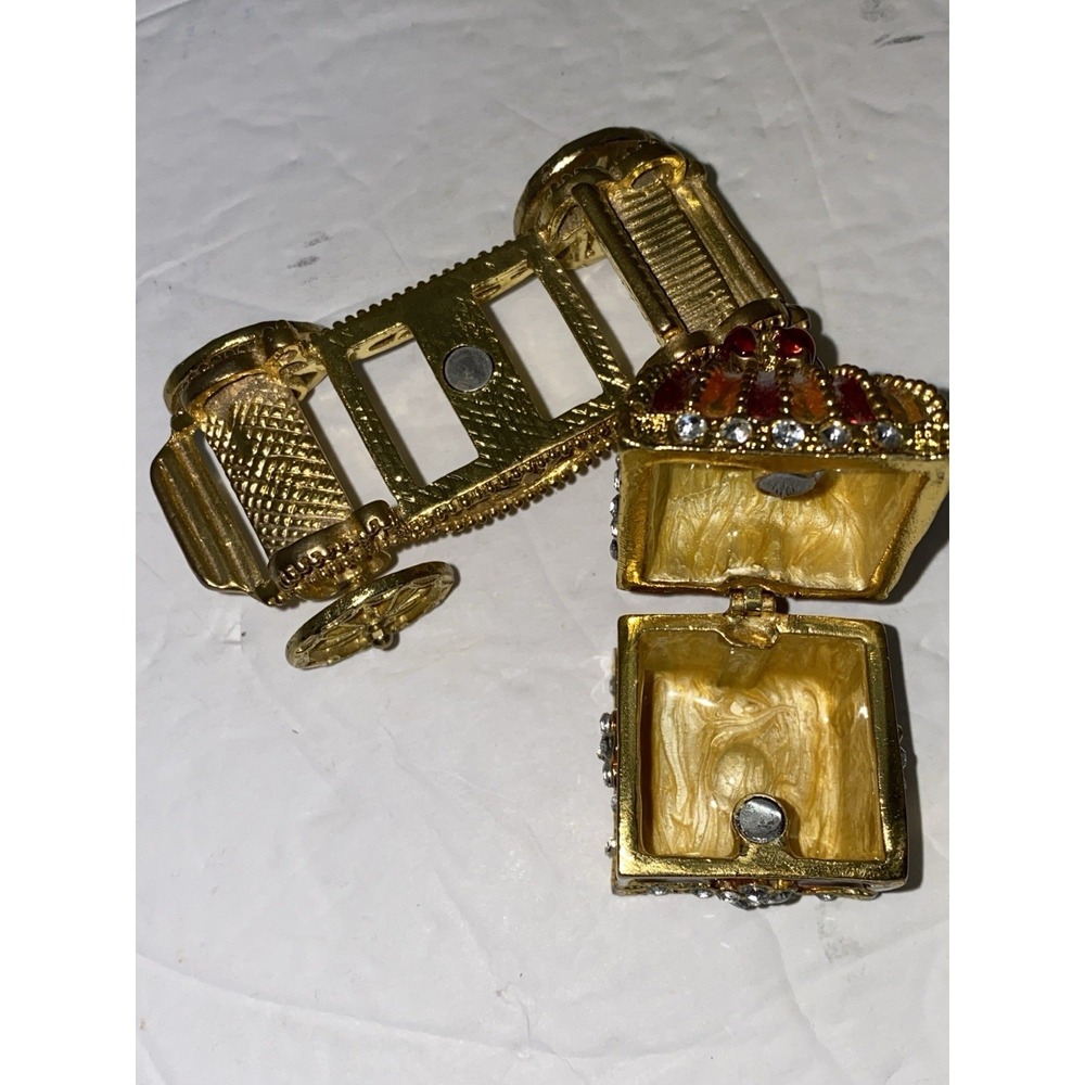 Jeweled Chariot Trinket Jewelry Display Box - Picture 10 of 11